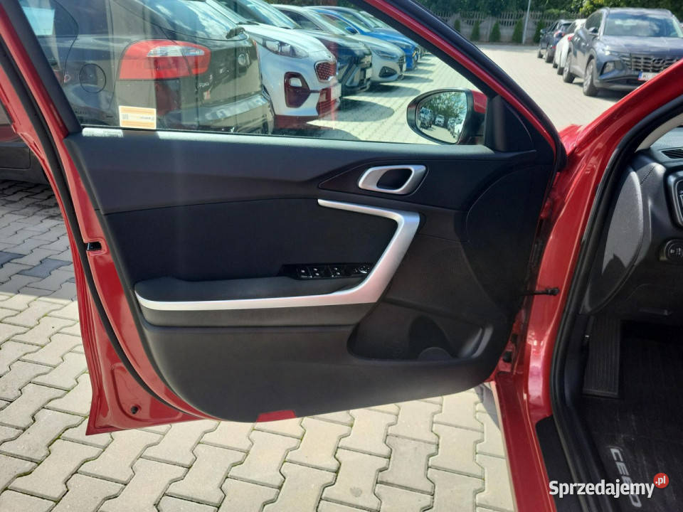 Kia Nowy Ceed 15 TGDI Wersja M Kamera Tempomat automatyczna Bełchatów