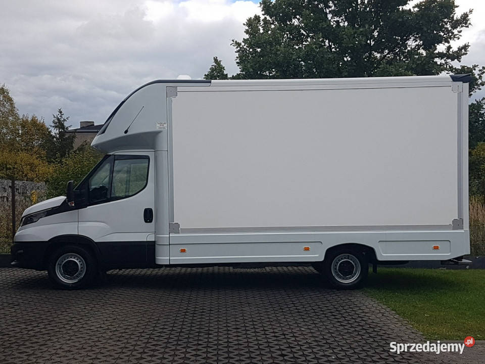 Iveco Daily KONTENER NISKOPODŁOGOWY 444x223x242 ASR (kontrola trakcji) Poręba sprzedam