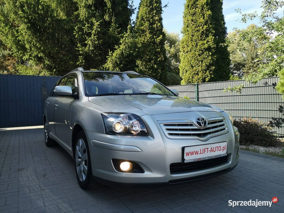Toyota Avensis 20 D4D 126 Klimatronik Isofix Strzegom