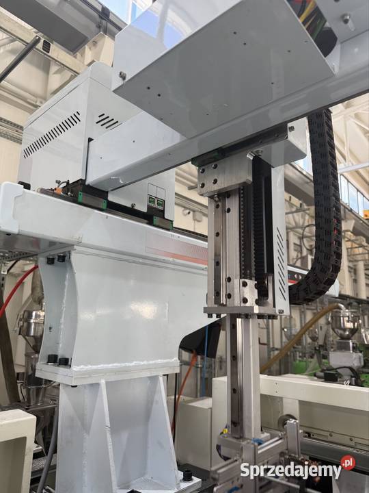 Robot 3 osiowy do wtrysakrki do 260 ton Łowicz