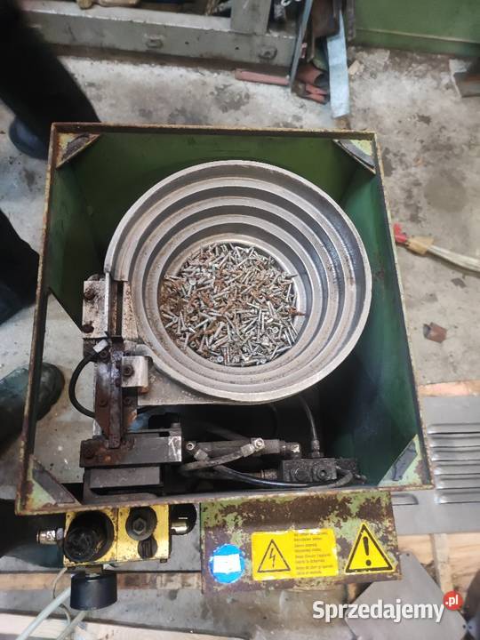 Podajnik wibracyjny wibrator do podajnika