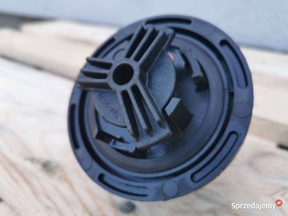 Korek baku paliwa CAT TH Wilkowo sprzedam