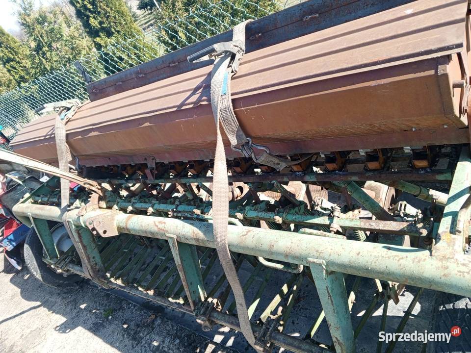 Siewnik zbożowy talerzowy nieuszkodzony Radomyśl Wielki