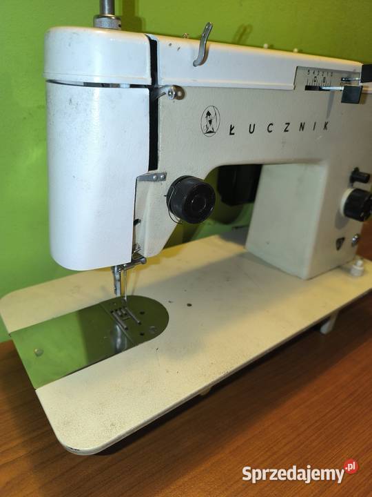 Maszyna do szycia łucznik TUR2 466 PRL Cieszyn