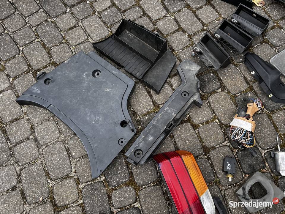 BMW E36 Coupe części Lampy OBC Kanapa Lublin