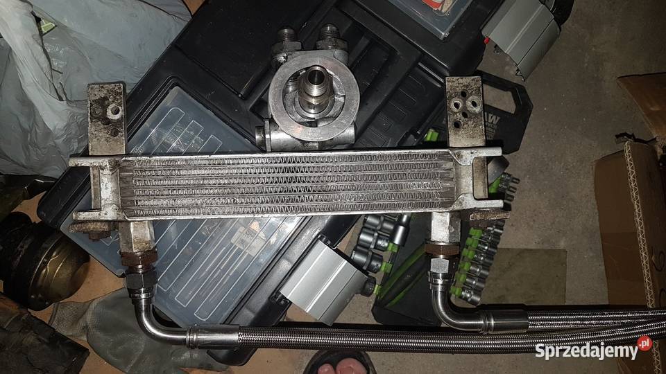 Zewnętrzna chłodnica oleju z termostatem 19 Tdi Poznań