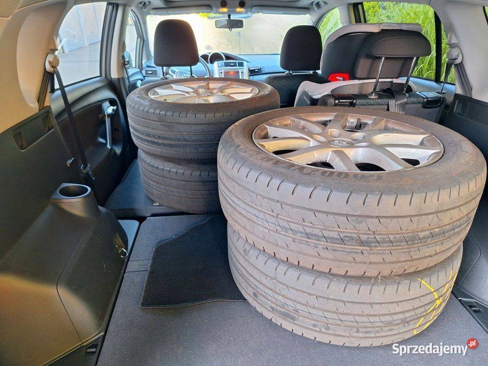 Toyota Verso 2 2D Cat panorama webasto nawigacja Łódź