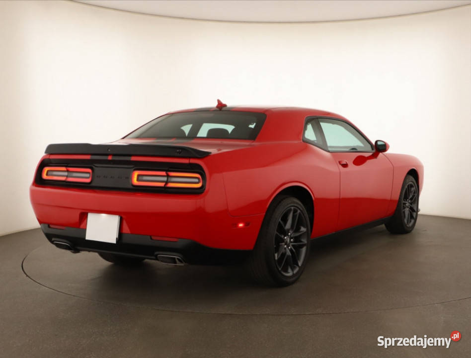 Dodge Challenger 36 V6 czerwony Piaseczno