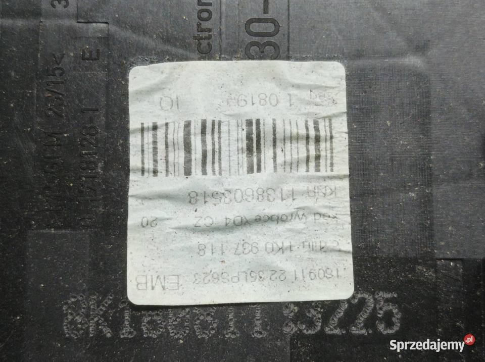 SKRZYNKA BEZPIECZNIKÓW 1K0937629A 1K0937118 osobowe