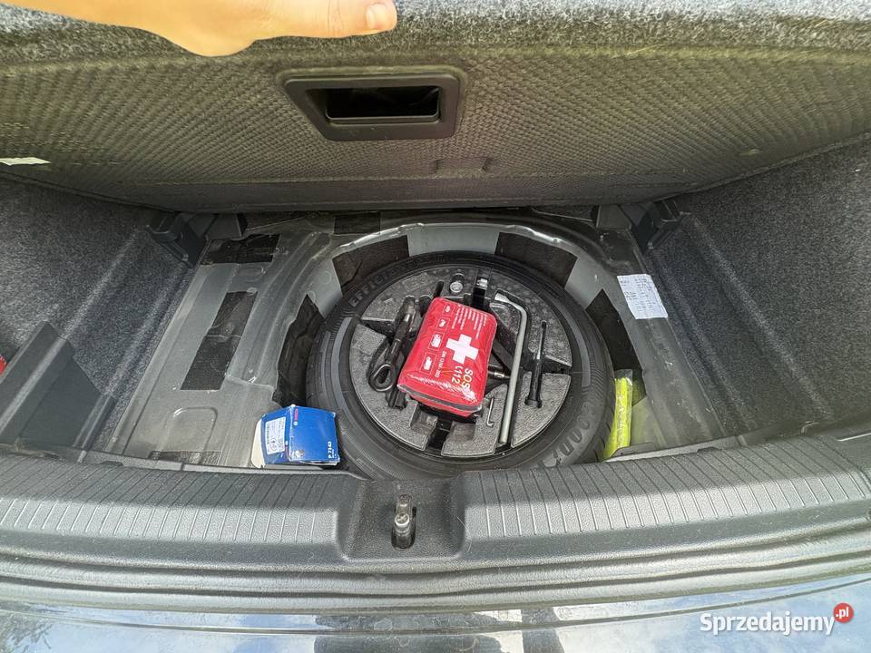 Volkswagen Polo 2019r 95 10TSI 74000 Warszawa tempomat