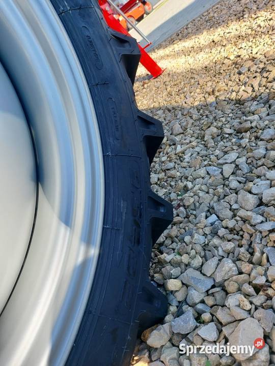 Krukowiak Apollo 1000 PHX opryskiwacz ciągany Maszyny rolnicze