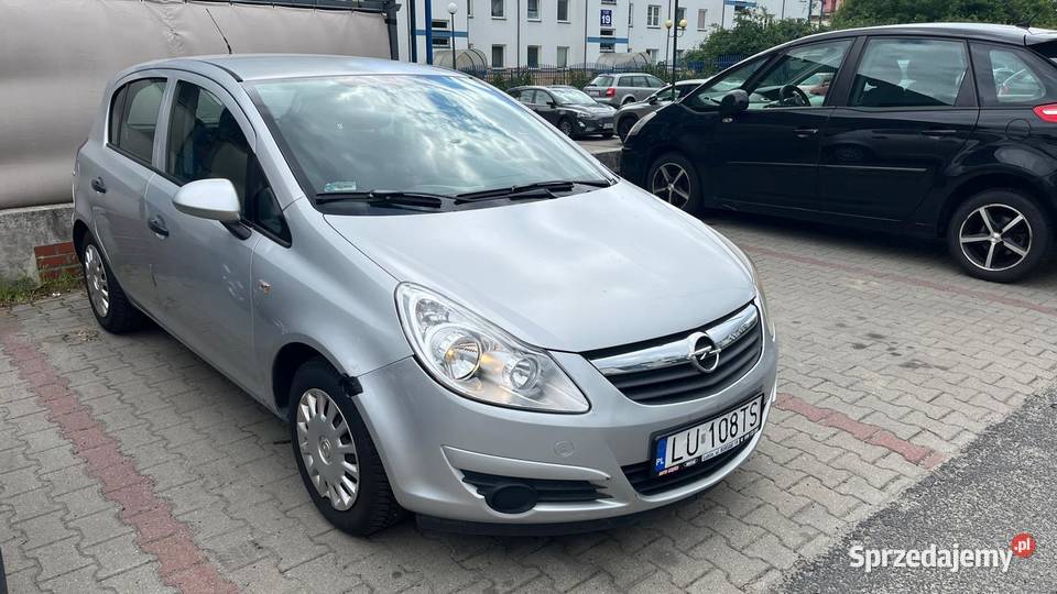 Opel Corsa D 12 80 LPG NOWE opony FALKEN i nieuszkodzony