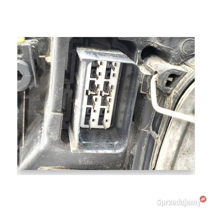 LAMPA PRAWA Volvo S40 II V50 LIFT XENON prawy
