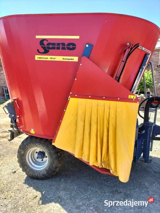 Paszowóz Sano wóz paszowy wielkopolskie Leszno