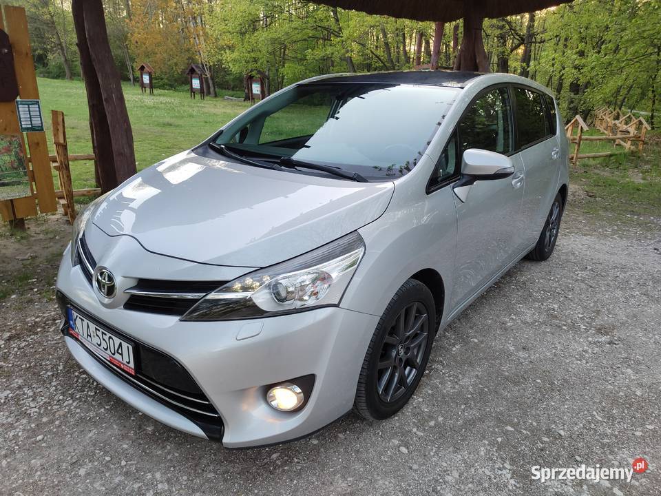 Toyota Verso 16 D4D Niezawodna manualna Samochody osobowe Wierzchosławice