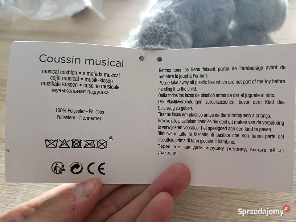 Pluszowa zawieszka szara do wózka z melodyjką Dla niemowląt