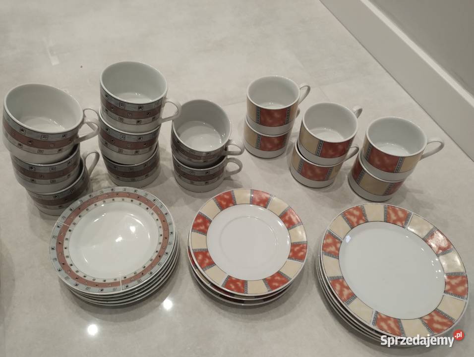 Zestaw filiżanek i talerzy warmińsko-mazurskie Olsztyn sprzedam