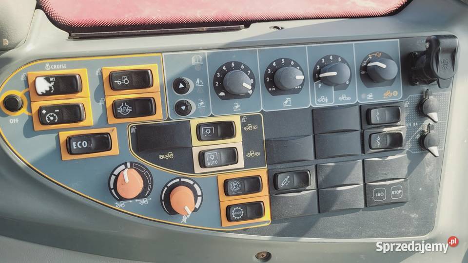 Ciągnik rolniczy Valtra T152 moc 150 Pneumatyczne siedzenie Valtra Zaklików