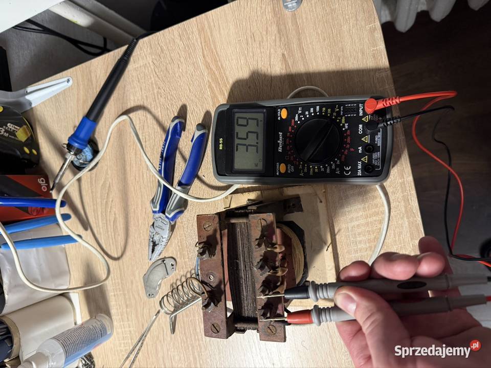 Stary transformator wielonapieciowy Pozostałe Łódź sprzedam