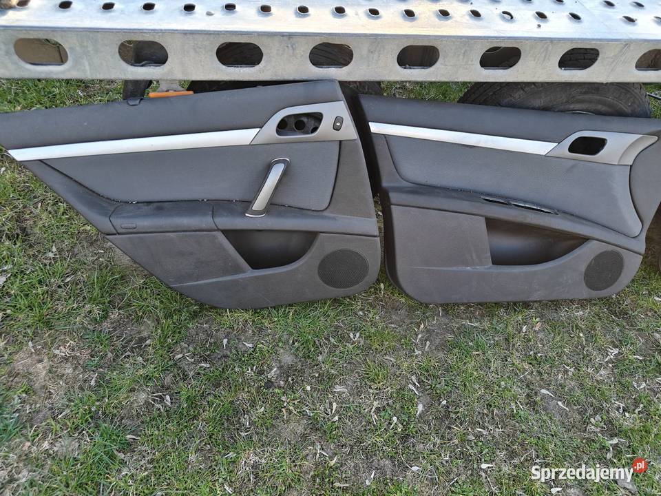 Peugeot 407 sedan boczki kpl tył roletki