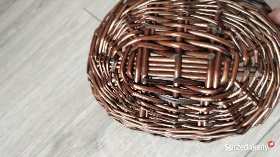 koszyk koszyczek wiklinowy ciemny brąz brązowy wielkopolskie Poznań
