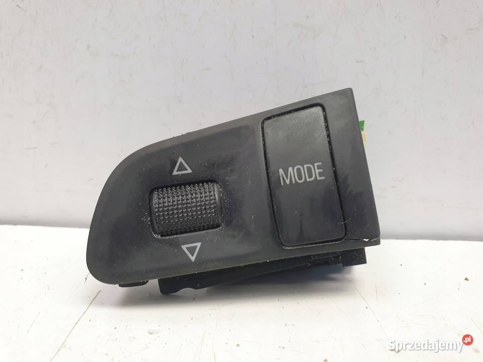Audi A6 C6 PRZEŁĄCZNIK MULTIFUNCJI 4F0951527 osobowe Janów