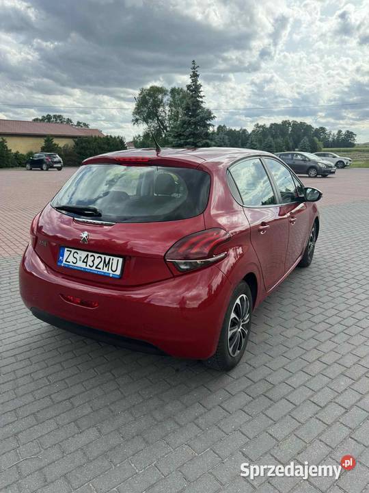 Peugeot 208 12 benzyna 2015r Ozorków