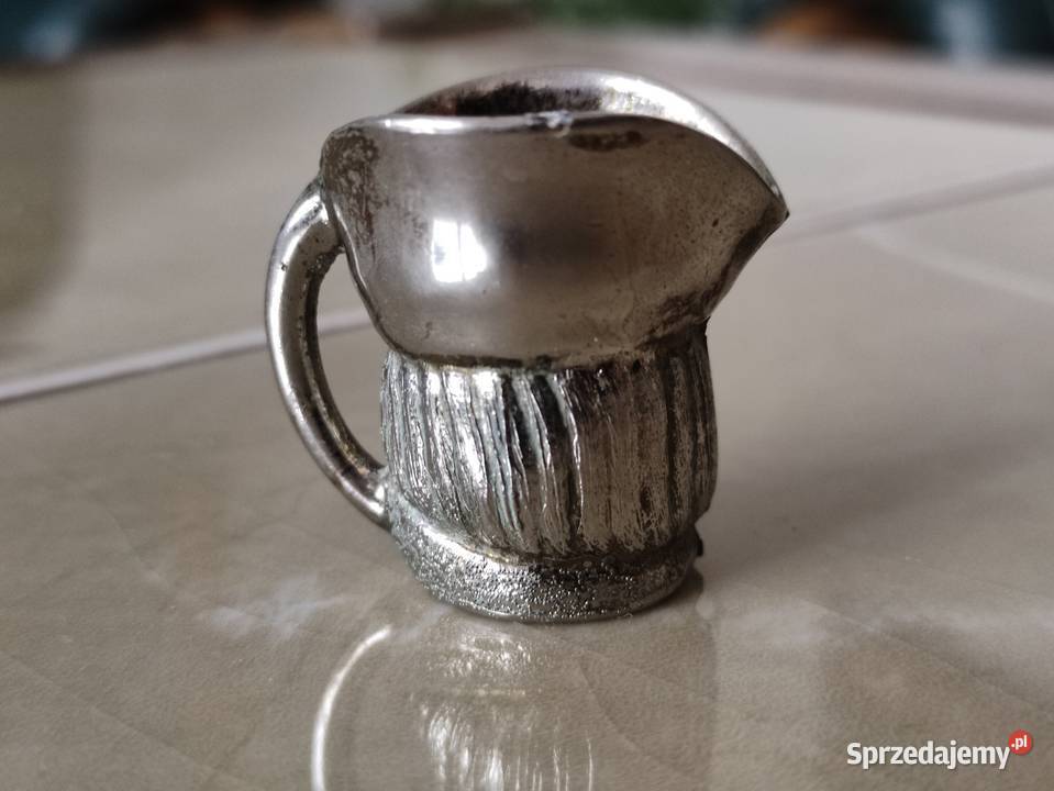 Figurka muszkietera na koniu plus kufelek Janów Lubelski