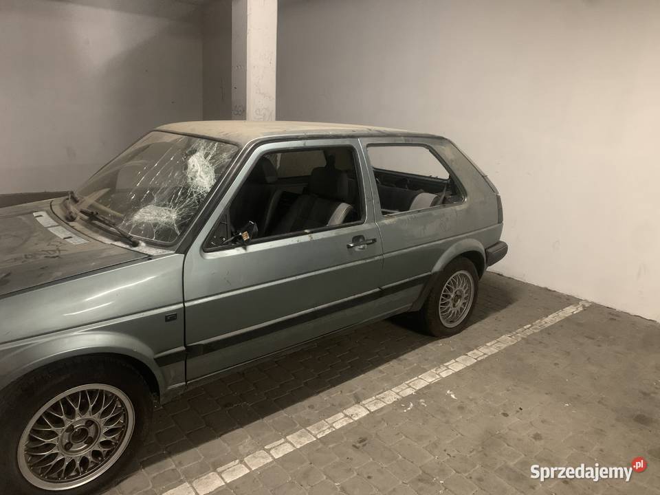 Volkswagen Golf 2 benzyna 18 Volkswagen Kiełczów