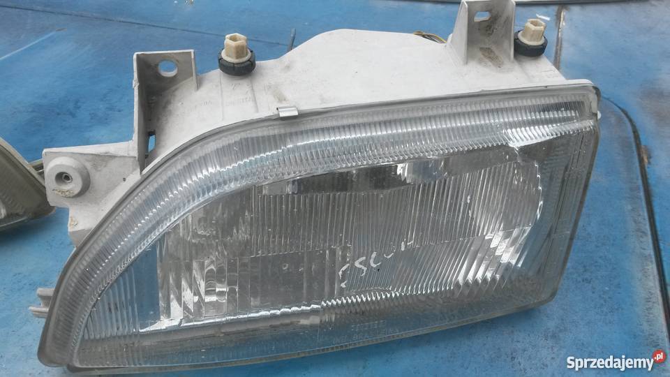 Lampy Reflektory Ford Escord 92r 18B czesci wyposażenie elektryczne Biłgoraj