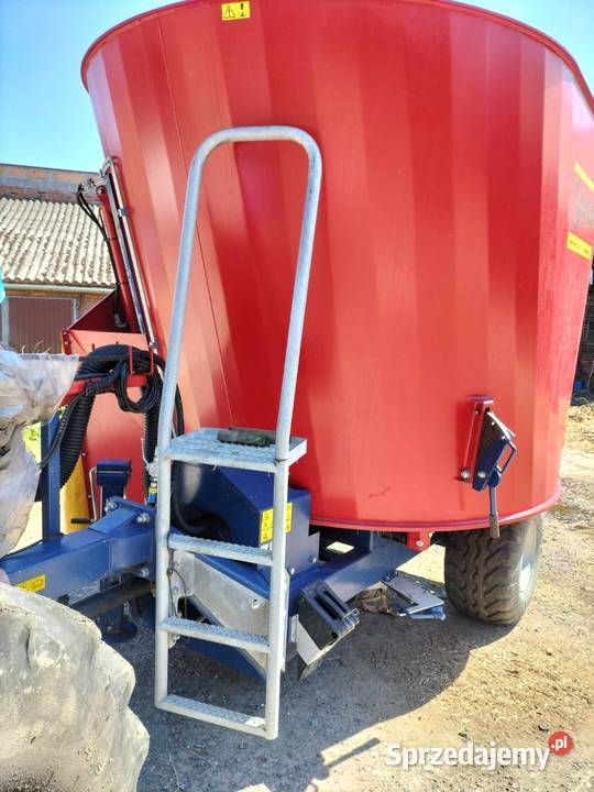 Paszowóz Sano wóz paszowy Leszno