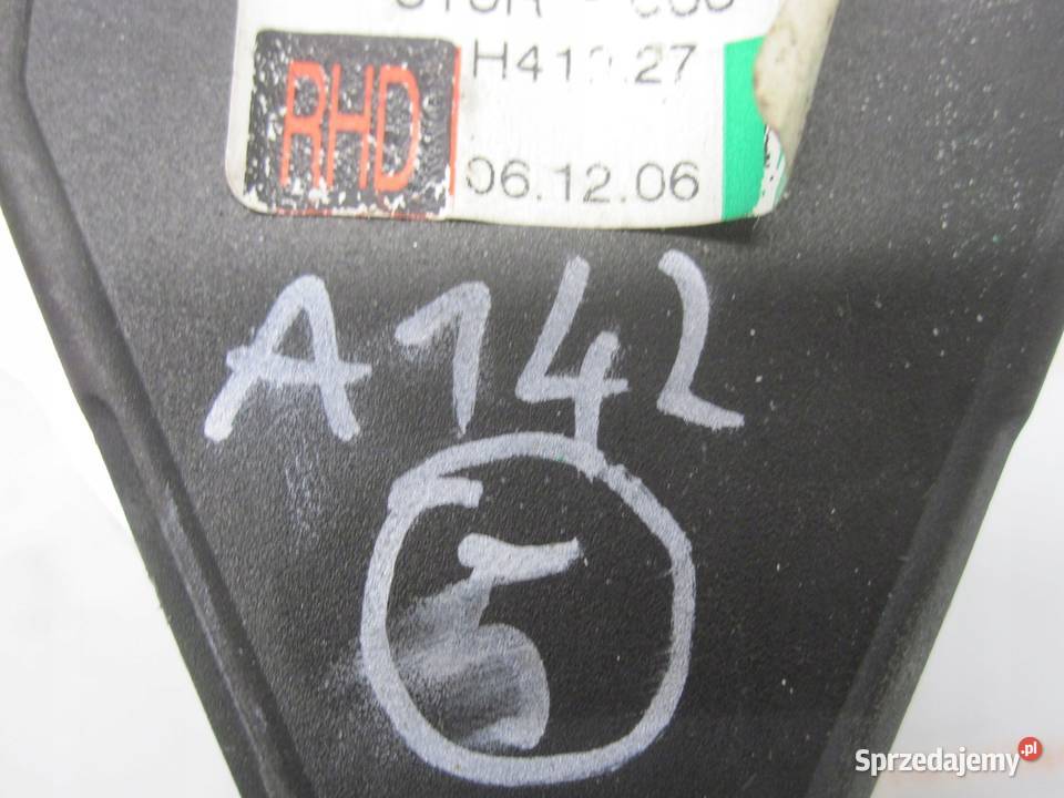 VW GOLF V 07r pas bezpieczeństwa prawy przód Kielce