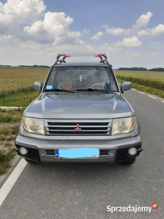 pajero pinin z napędem 4x4 benzyna-gaz