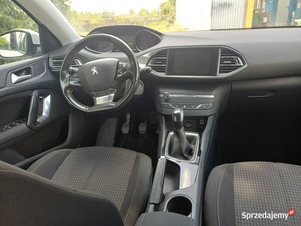 Peugeot 308 12 benzyna 110 Pacyna