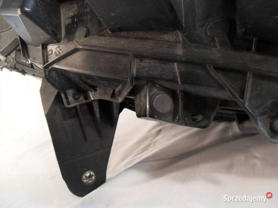 REFLEKTOR PRZÓD STRONA PRAWA MERCEDESBENZ EQC wielkopolskie