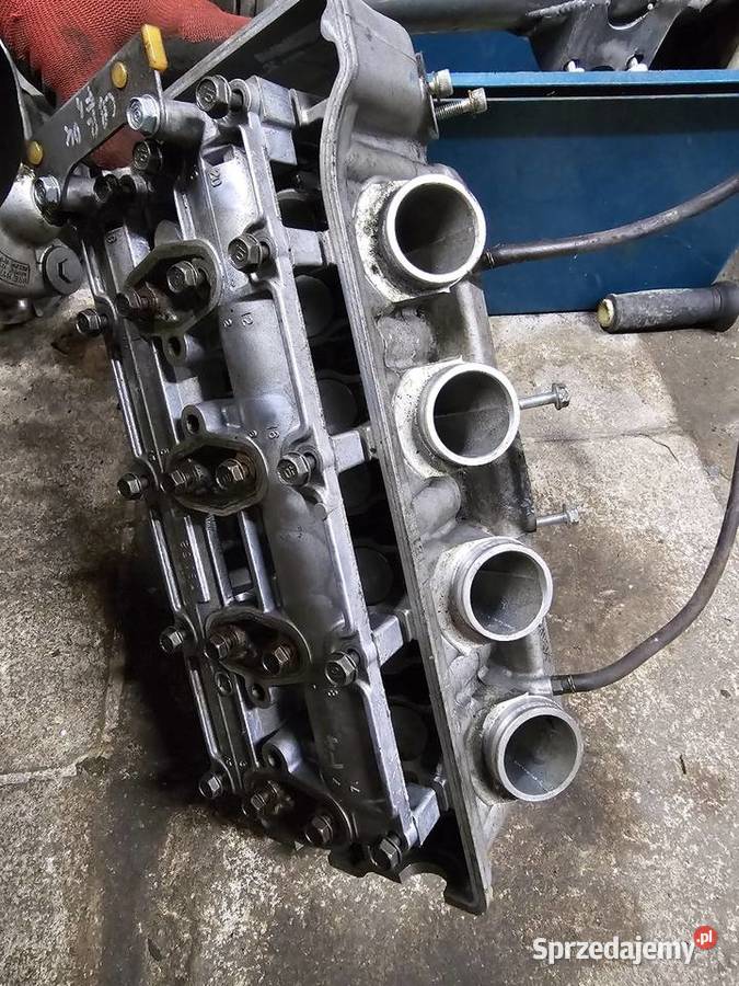 Honda CBR 600 f4i głowica CBR600 F4 cbr600f4i