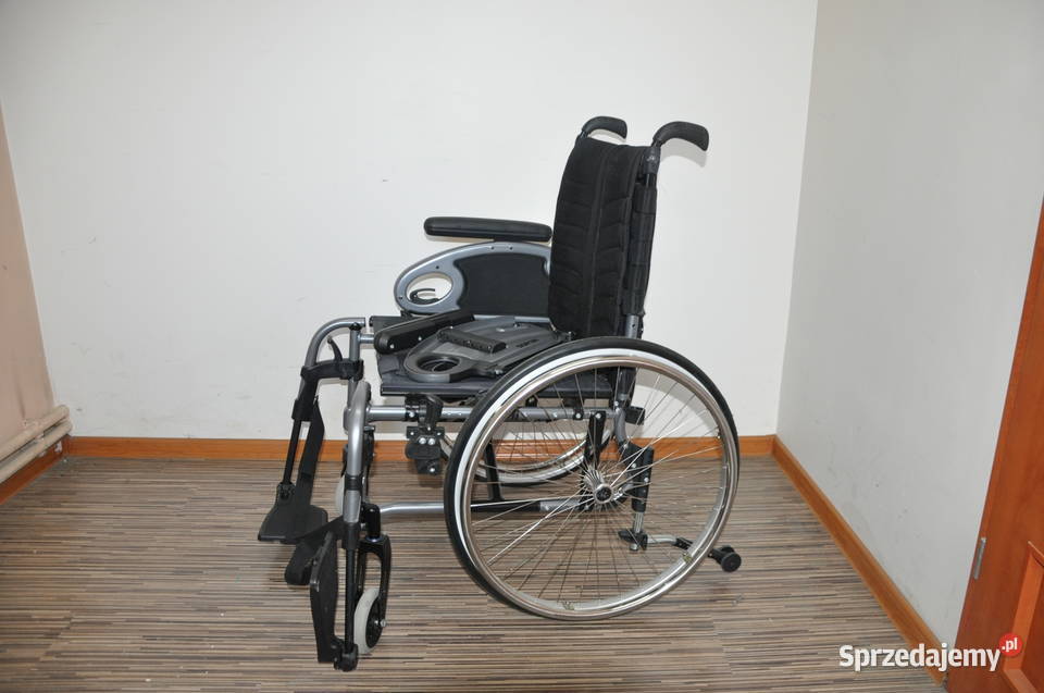 33 Wózek inwalidzki ręczny Sopur Easy LIFE