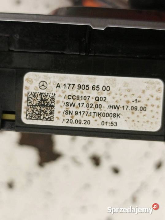 PRZEŁĄCZNIK FOTELA LEWY PRZÓD A1779056500 sprzedam