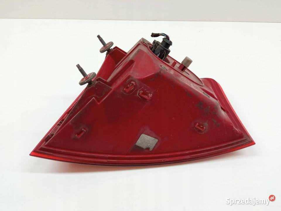 LAMPA TYŁ LEWA EUROPA 4E0945095H Audi A8 II sprzedam
