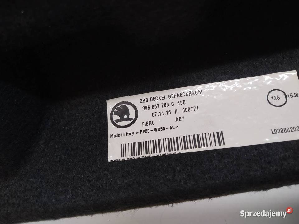 PÓŁKA TYLNA ROLETKA 3V5867769G Skoda Superb III osobowe