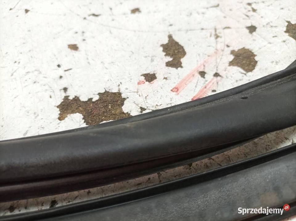 USZCZELKA DRZWI LEWY PRZÓD KAROSERYJNA Skoda