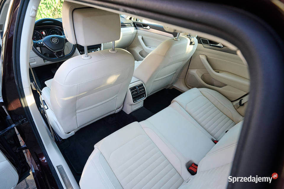 Volkswagen Passat B8 highline masaże asysy 180KM