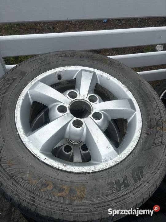 Koła 17 5x1397 Kia Sorento I z oponami zima Łuków