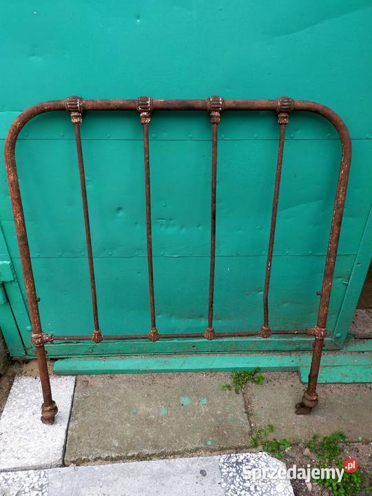 Przedwojenne żeliwne zagłówki do łóżka