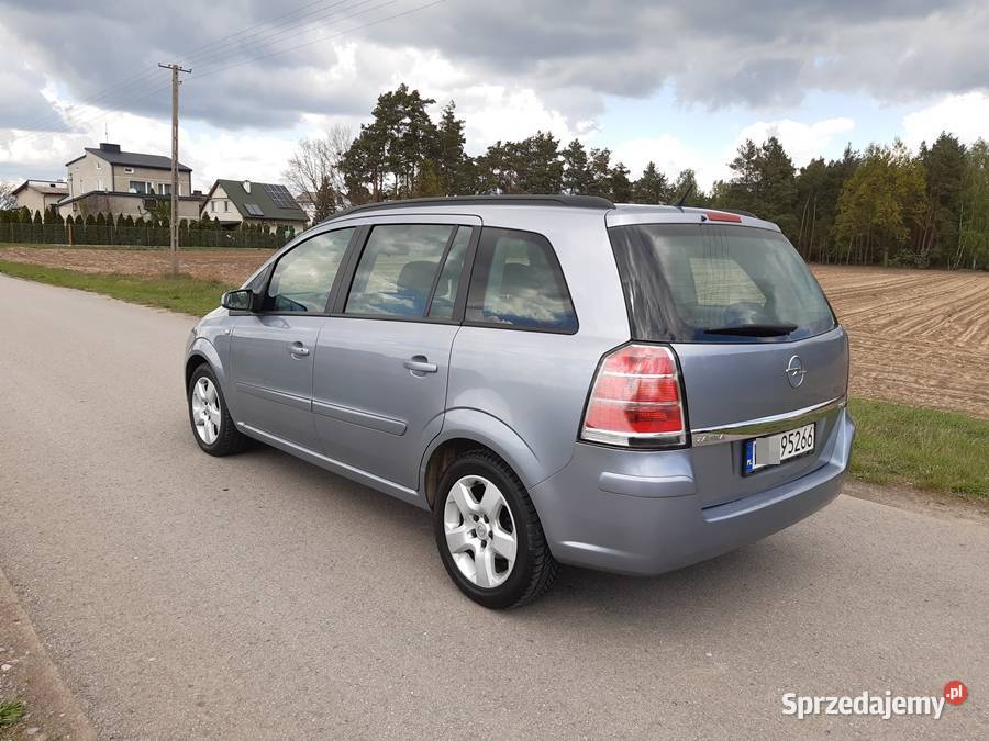 Opel Zafira B7 osobowa