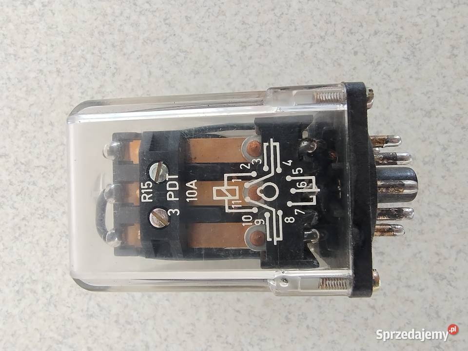 Przekaźniki R15 3PDT na 5 i 10A 220V 110V 24V