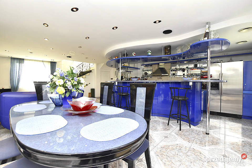 Sprzedam dom z halą produkcyjną