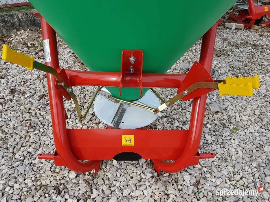 Rozsiewacz jednotarczowy lejek polowysadowniczy Radomsko