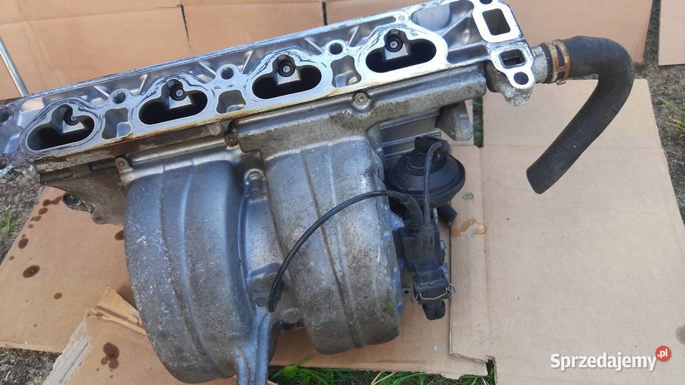 kolektor ssący opel vectra c zafira a 18 16V osobowe Kolektory ssące Dębno