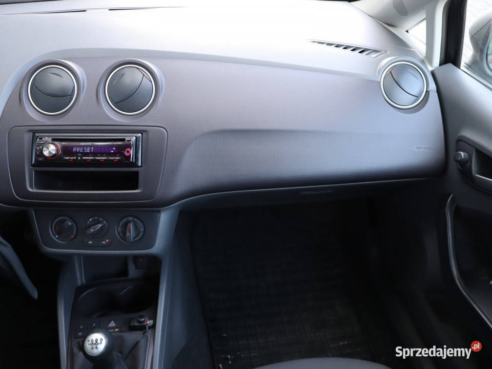 Seat Ibiza 14 16V Rok produkcji 2010 Piaseczno